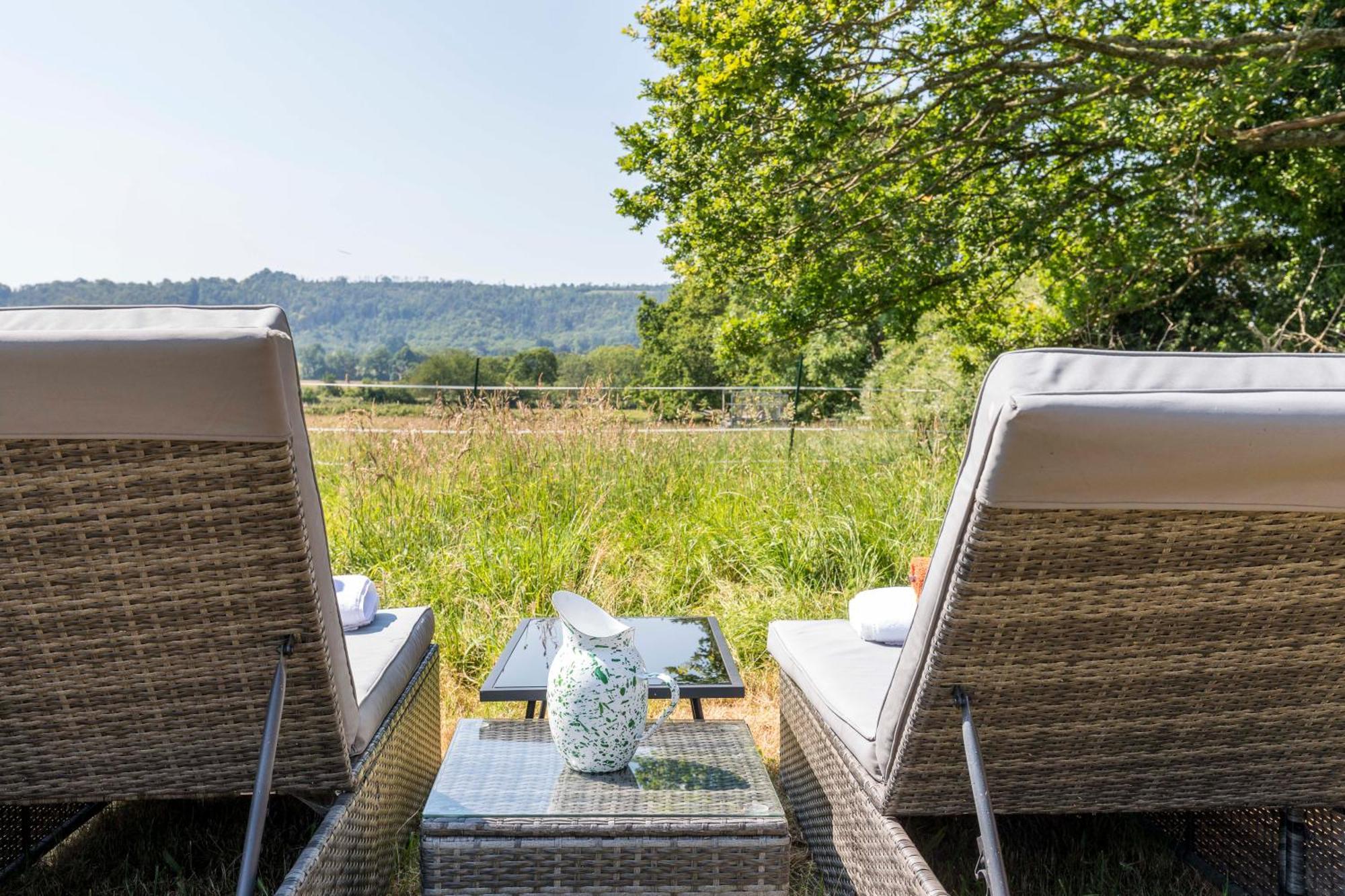 The Hideaway-south Downs National Park Apartment *